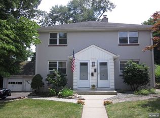 86 E Prospect St #B, Waldwick, NJ 07463