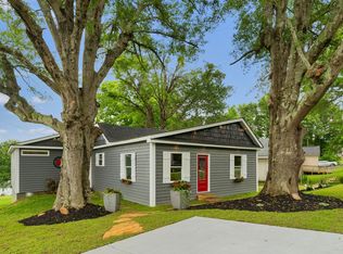 835 E Cedar Rock St, Pickens, SC 29671