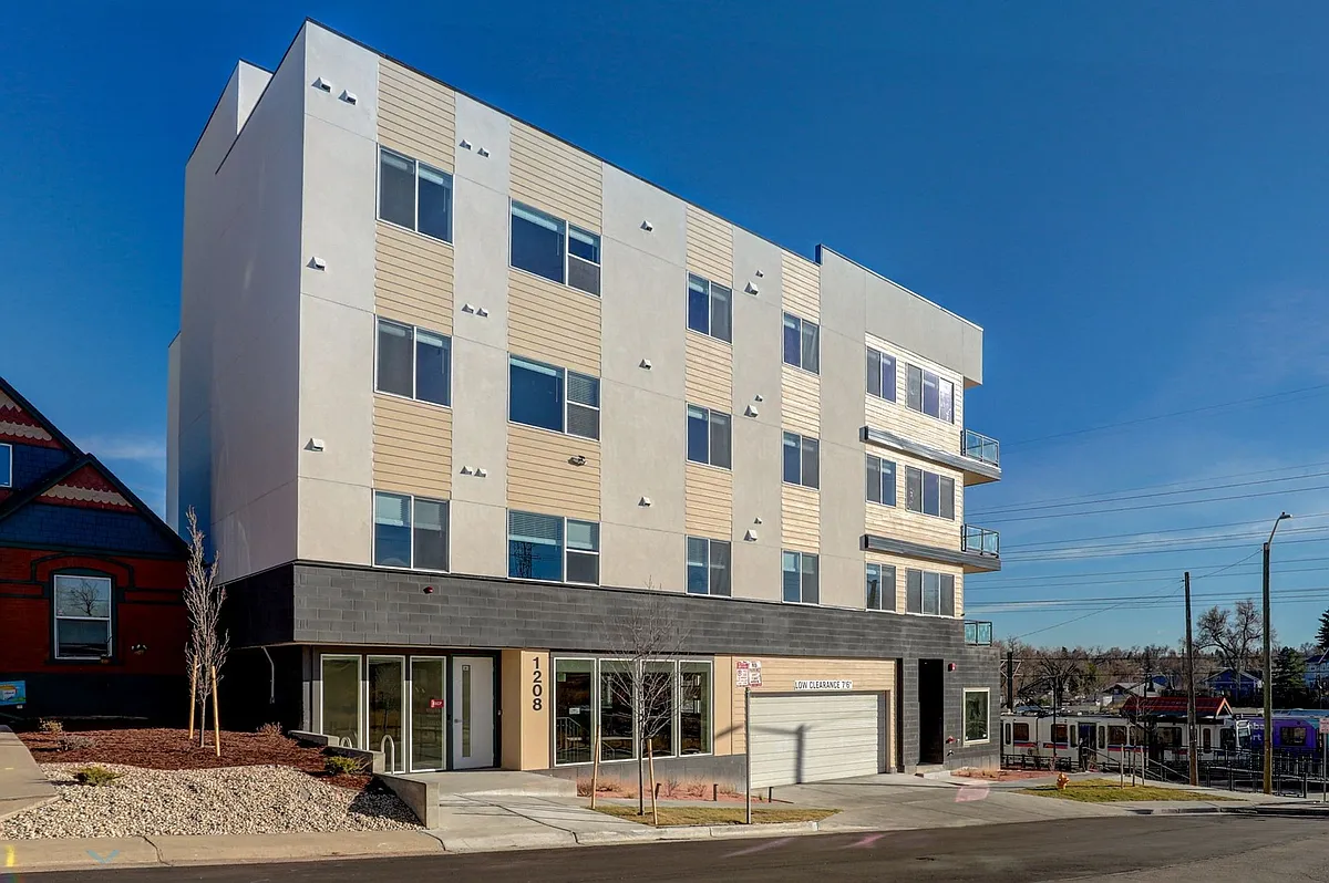 Building Photo - 1208 Quitman St