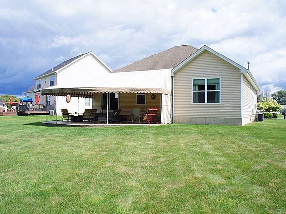 3rd image of 14 Thistle Ct