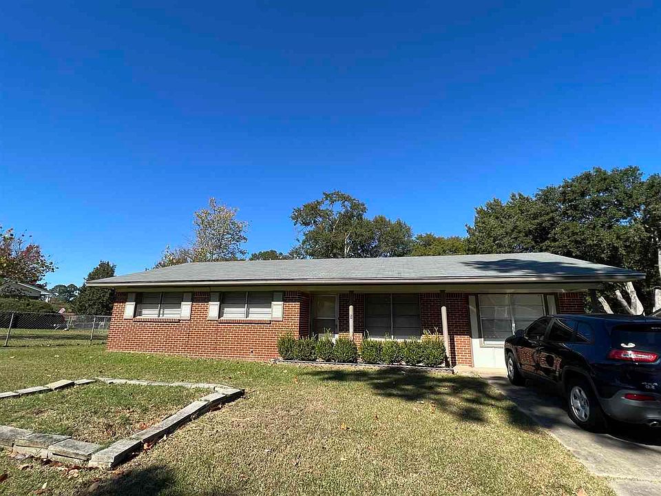 1st image of 5 S Hermitage Dr
