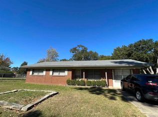 5 S Hermitage Dr, Texarkana, AR 71854