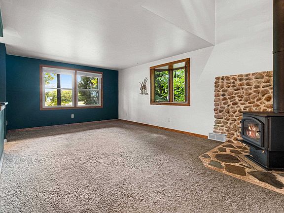 5th image of 8592 Winncrest Rd