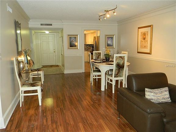 5th image of 131 Bluff View Dr APT 110