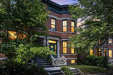 257 Woodlawn Avenue