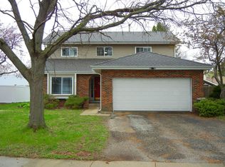 3104 Quincy Ln, Aurora, IL 60504