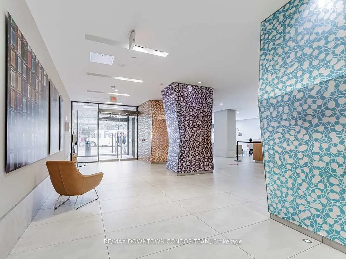 1 bed, $2,595 — Photo 4