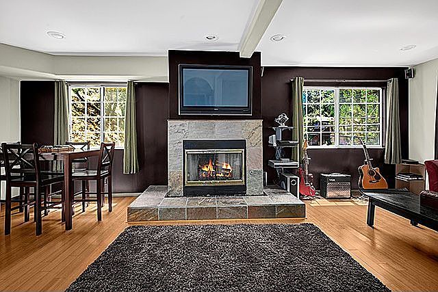 1st image of 4563 Cleland Ave