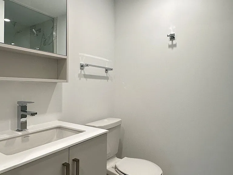 88 Queen St E #3910 — Photo 26