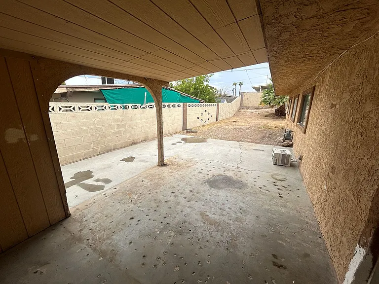 1405 E McWilliams Ave — Photo 3