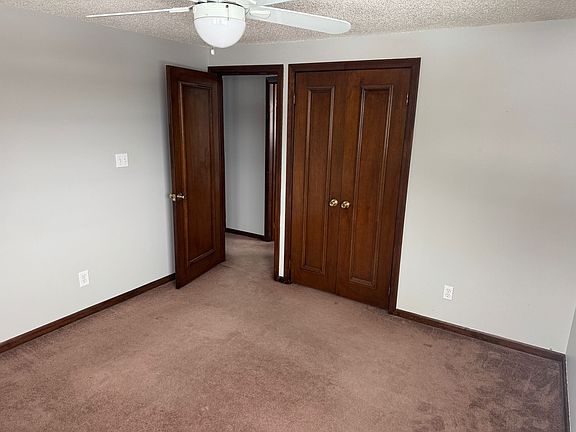 4th image of 180 Prince Dr #2