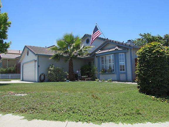 2nd image of 2200 Cerra Vista Dr