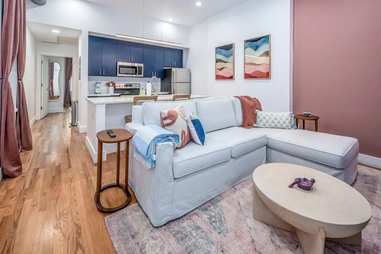 1 bed, 1.0 bath, 1797 sqft, $1,672 — Photo 2