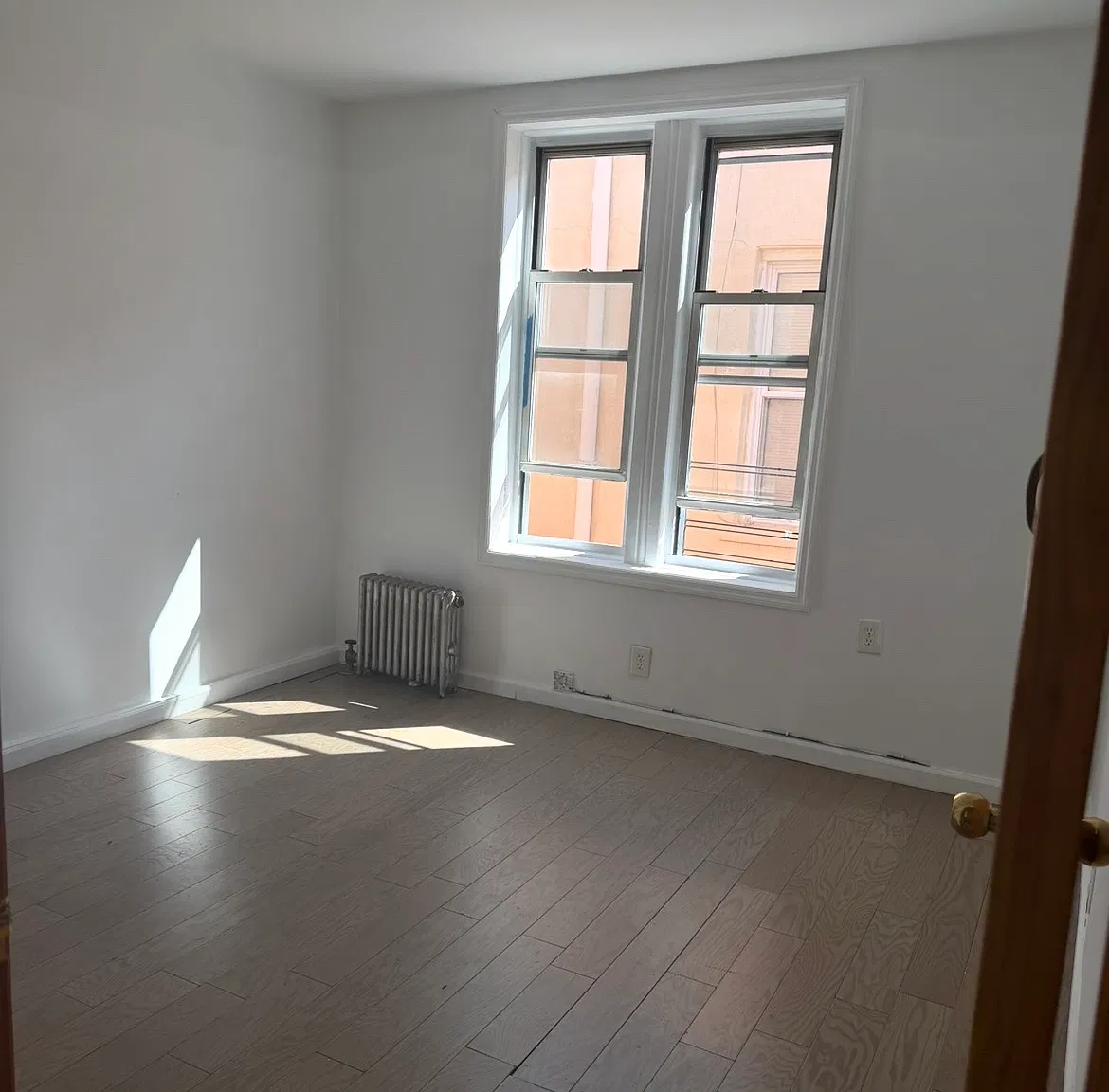 3 bed, $2,800 — Photo 2