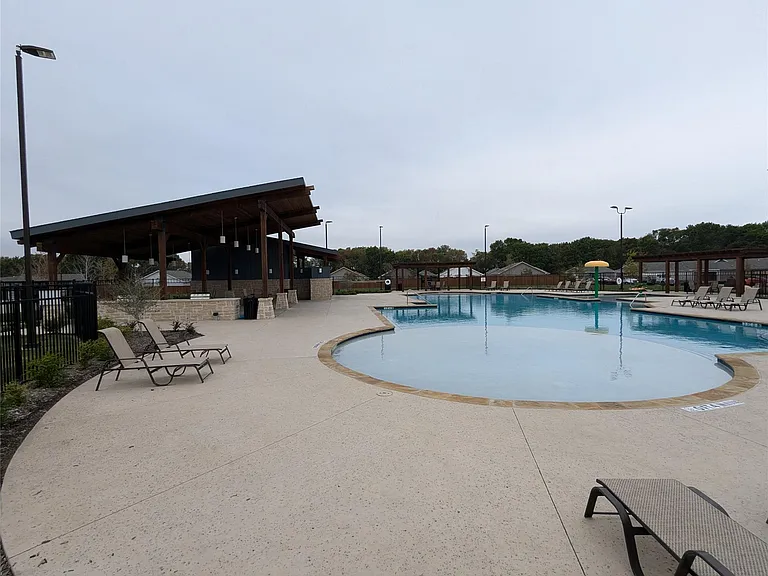 919 Blue Heron Dr — Photo 34