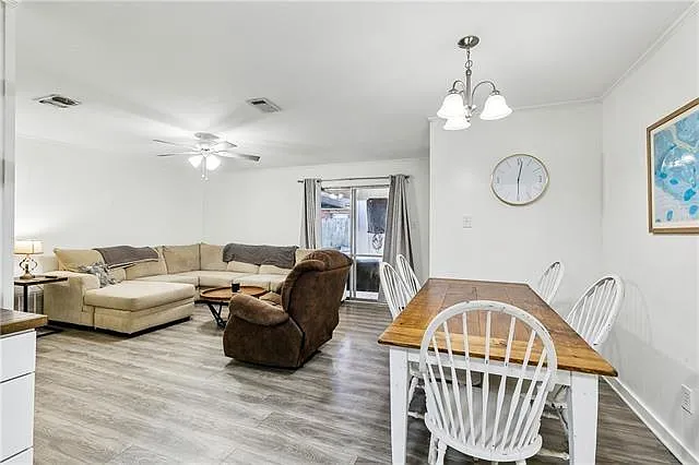 4 bed, 2.0 bath, 1679 sqft, $2,500 — Photo 4