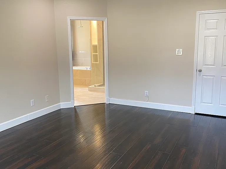 2920 Pinehurst Ln — Photo 16