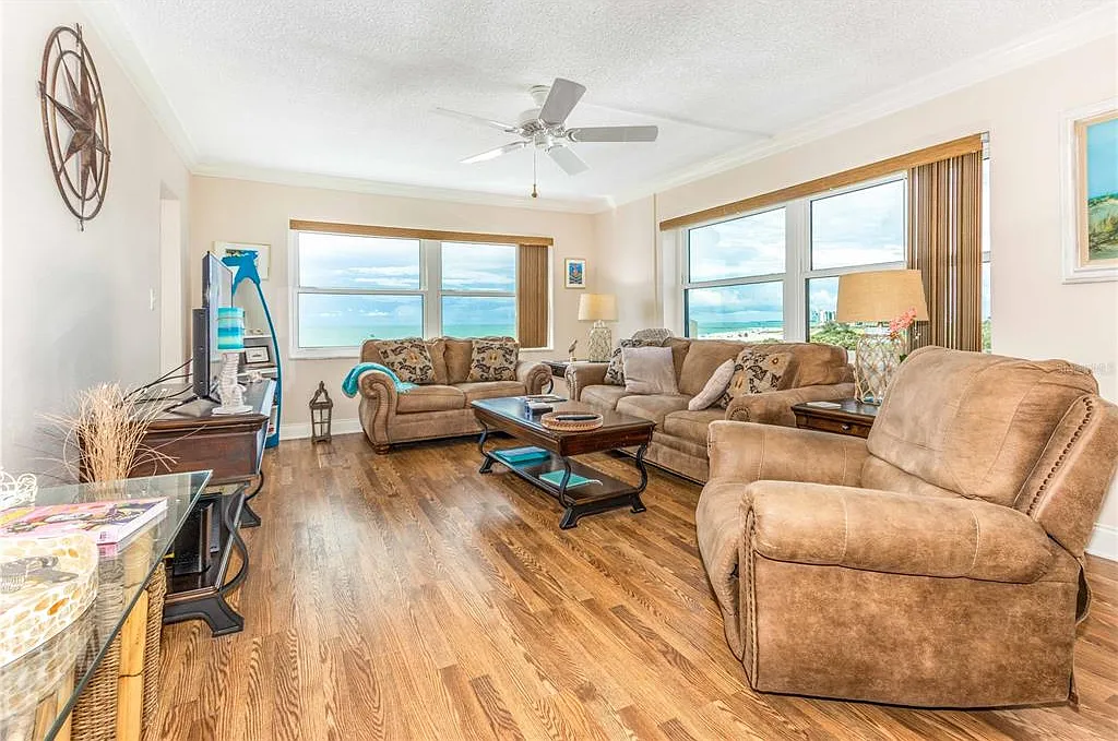 2 bed, 2.0 bath, 1094 sqft, $3,500 — Photo 4