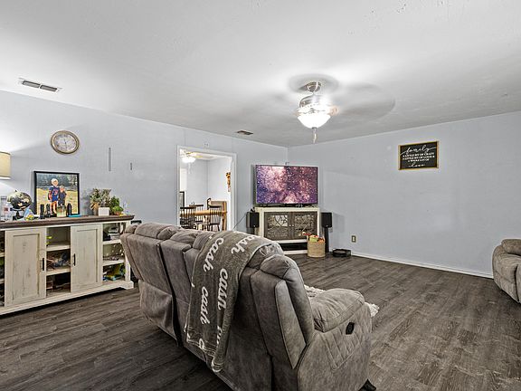 4th image of 188 Lee Dr