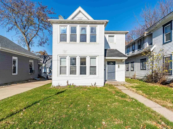 1115 W Columbia Ter, Peoria, IL 61606