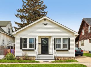 6520 32nd Ave, Kenosha, WI 53142