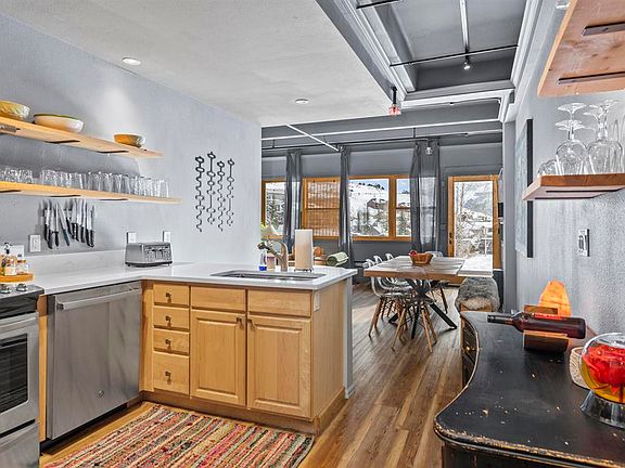 3rd image of 11 Snowmass Road #33