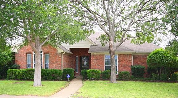 2nd image of 1806 Dalewood Trl