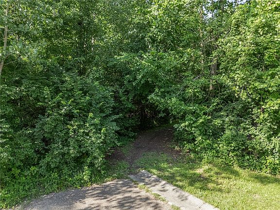 4th image of 000 Wilson Dr