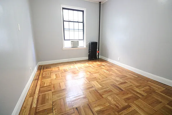 Rented by Compass | media 32