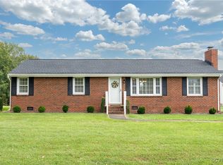 128 W Chapel Dr, Bumpass, VA 23024