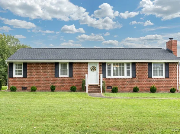 128 W Chapel Dr, Bumpass, VA 23024