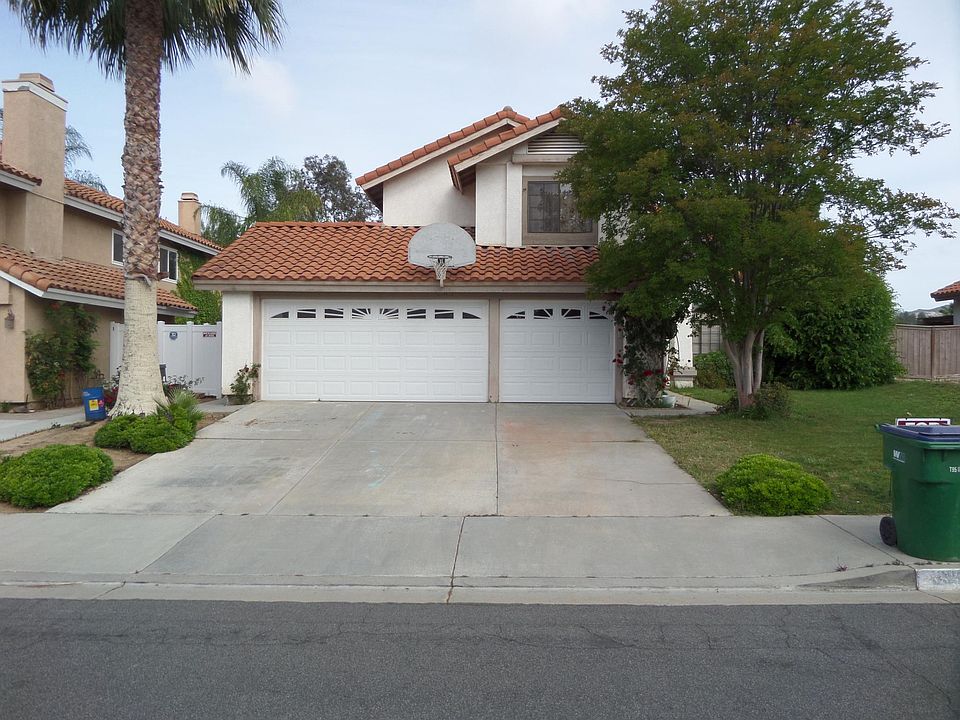 1st image of 39904 Calicia Ct