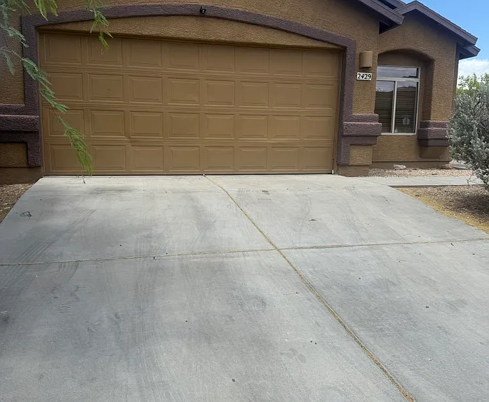 2429 E Calle Joya De Ventura — Photo 1