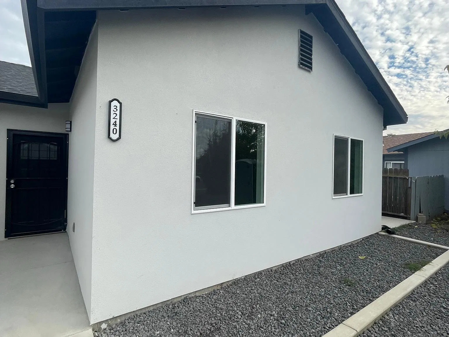 2 bed, 1100 sqft, $1,800 — Photo 1