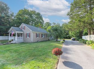 69 Pine St, Norwich, CT 06360