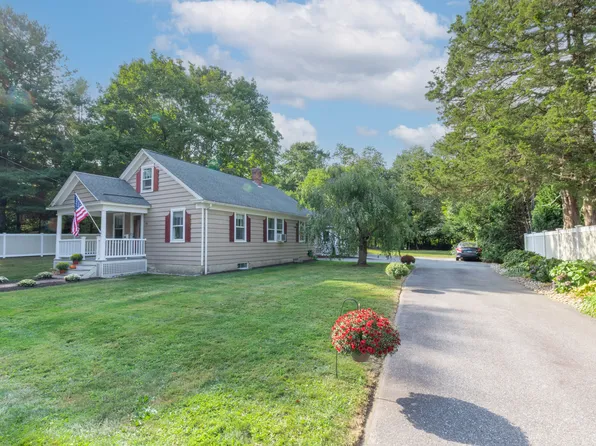 69 Pine Street, Norwich, CT 06360