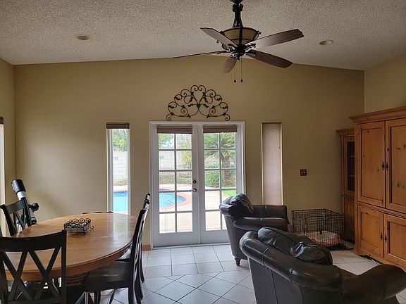 4th image of 655 N Treanor Ave