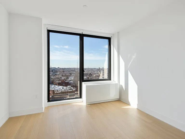 662 Pacific St #16Q — Photo 12