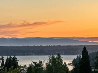 228 19th Ave, Kirkland, WA 98033