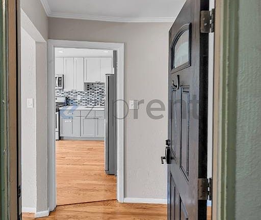 4th image of 2466 Great Hwy #2466