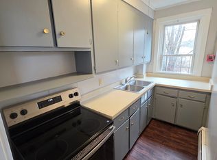 10-12 Coogan Ct #12B, West Warwick, RI 02893