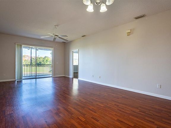 3rd image of 9435 MYRTLE CREEK LANE #311