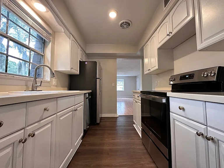 526 S Eola Dr — Photo 25