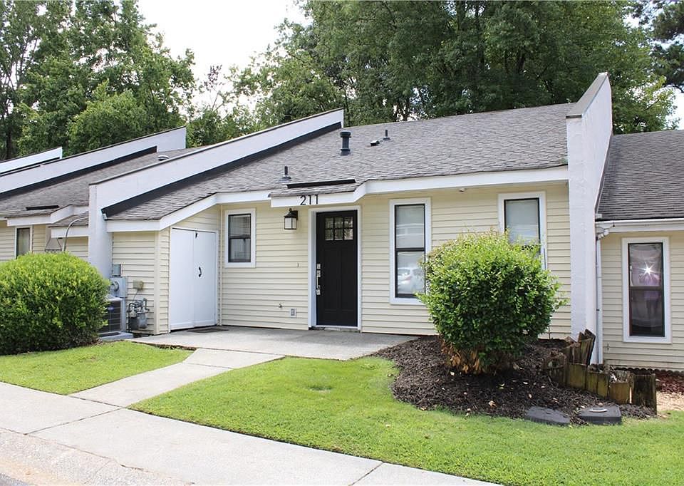 1st image of 211 Goshen Ln #211