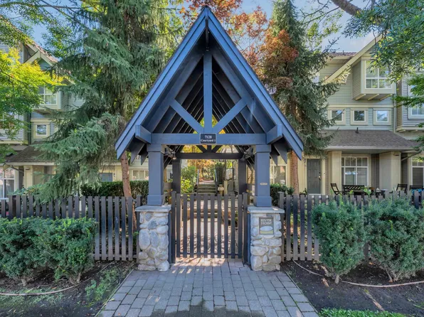 7128 Stride Ave #10, Burnaby, BC V3N 1T5
