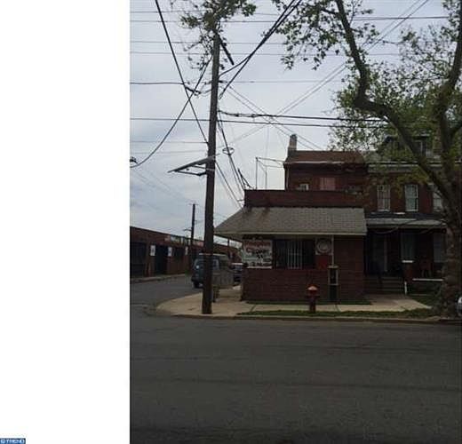 2nd image of 801 Prospect St