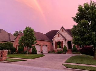 3912 E Windsmore Dr, Springfield, MO 65802