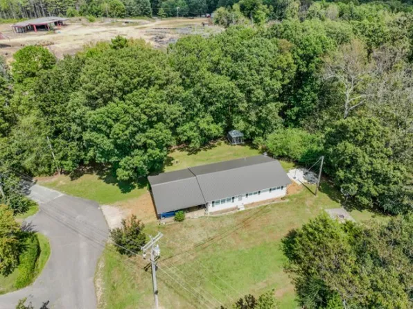 112 Shakerag Rd, Waynesboro, TN 38485