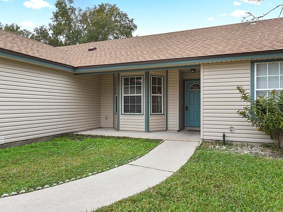 3rd image of 838 Robert Morris Ct