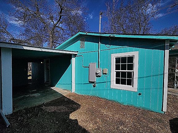 3rd image of 108 Monroe St
